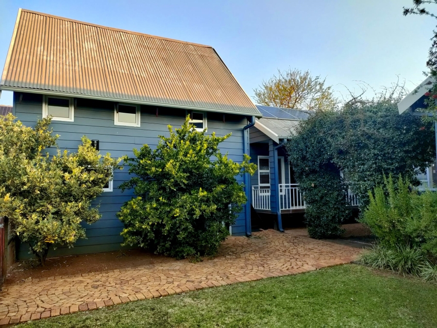 4 Bedroom Property for Sale in The Coves North West